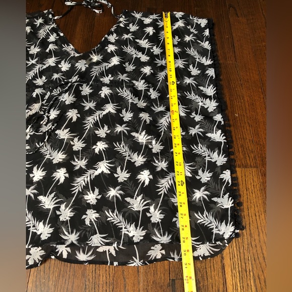 Miken Swim Women’s XS Black/White Sheer Kimono V-Neck Palm Tree Swim Cover-Up - Picture 6 of 9